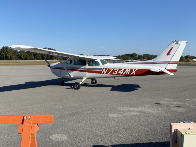 Cessna Skyhawk (N734MX) - Date Taken: October 12, 2024br /br /From the 2024 London Air Expo!