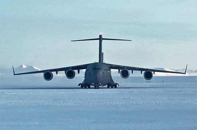 Boeing Globemaster III (N8194) - ICE 04 taxing to the ramp area of Phoniex Field McMurdo Station Antarctica.