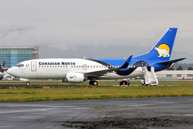 BOEING 737-300 (C-GCNZ)