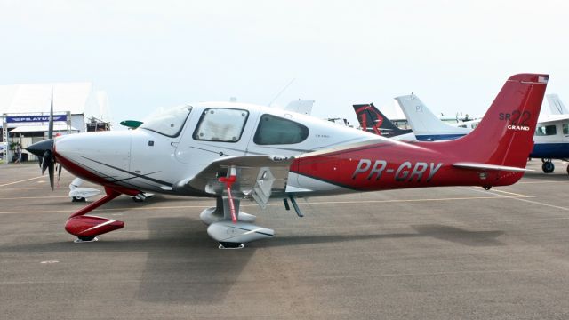 Cirrus SR-22 (PR-GRY)