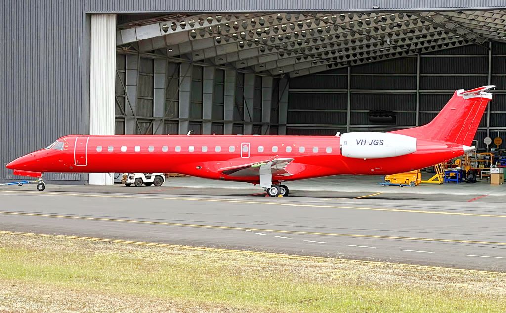 Embraer ERJ-145 (VH-JGS)