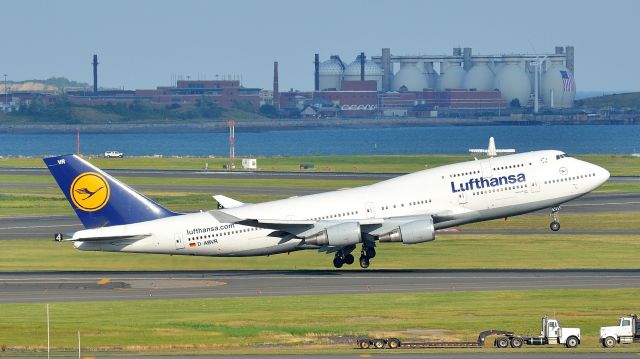 Boeing 747-400 (D-ABVR)