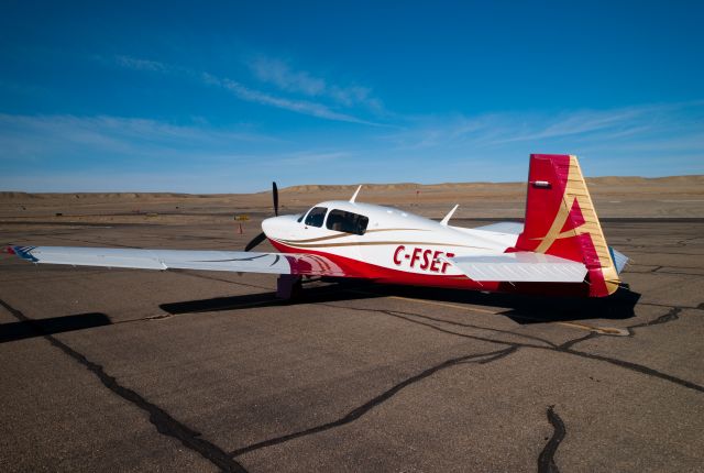 Mooney M-20 Turbo (C-FSEF)