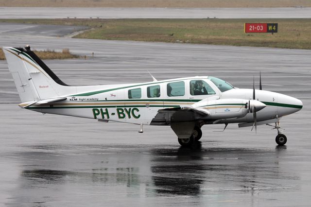 Beechcraft Baron (58) (PH-BYC) - KLM LUCHTVAARTSCHOOL