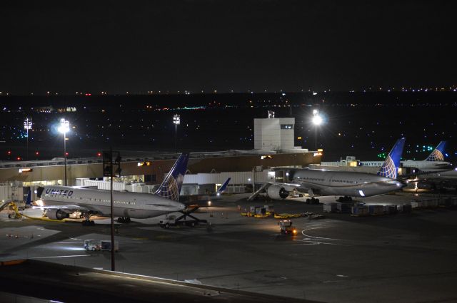 BOEING 767-300 (N661UA) - Along with N45956