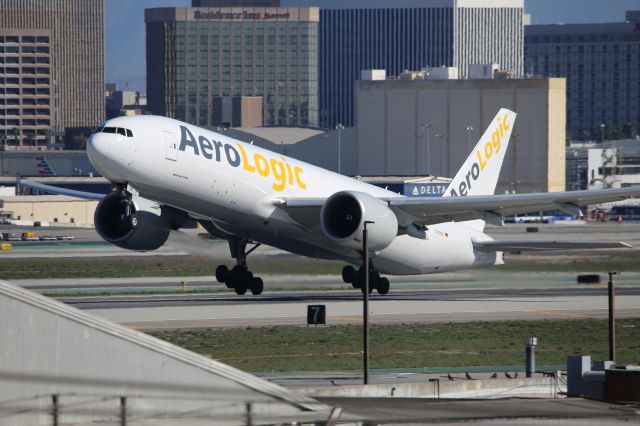 BOEING 777-200LR (D-AALE)