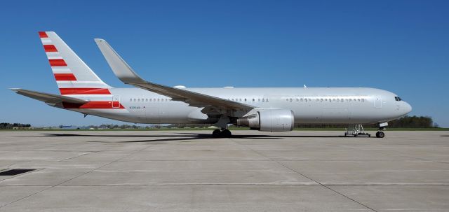 BOEING 767-300 (N396AN) - Old AA 767 about to begin a new life as a freighter.