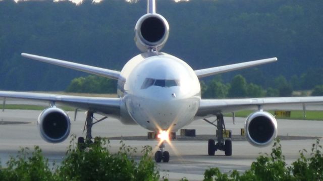 McDonnell Douglas DC-10 (N385FE) - FedEx 765 arriving from Memphis at 6;56 P.M.   Taken June 7, 2015.