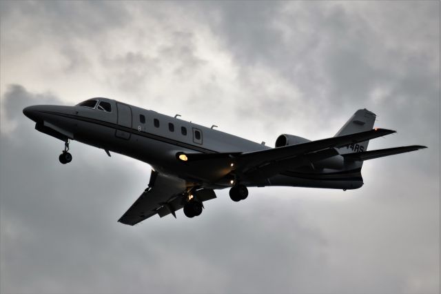 IAI Gulfstream G100 (N944RS)