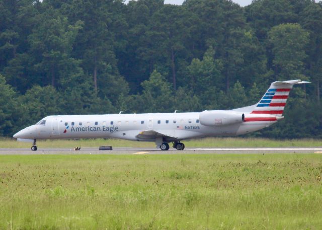 Embraer ERJ-145 (N678AE) - At Shreveport Regional.