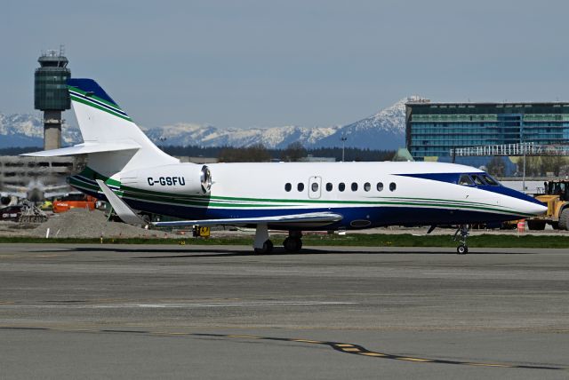 Dassault Falcon 2000 (C-GSFU)