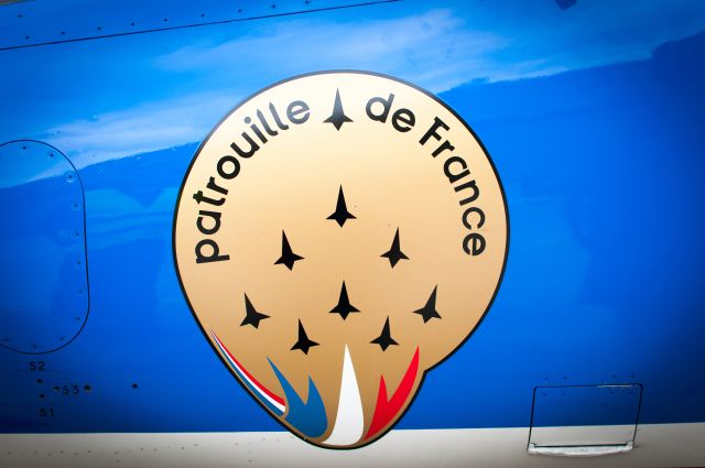 — — - Visite BA 701 - Patrouille de France