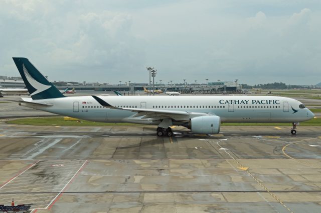 Airbus A350-900 (B-LRC)