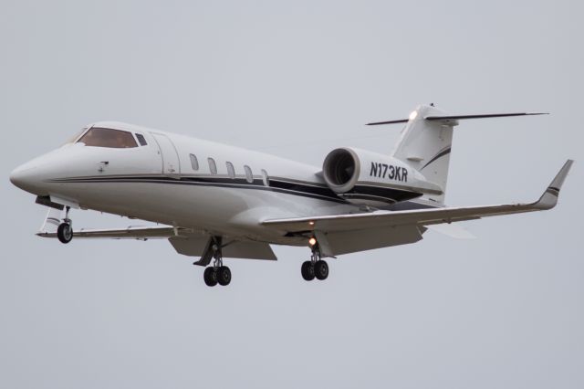 Learjet 60 (N173KR)