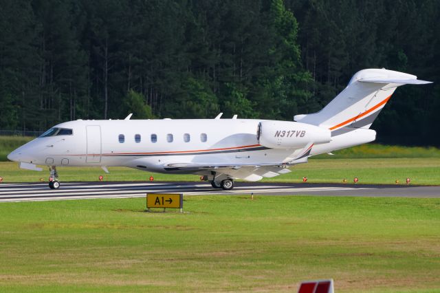 Bombardier Challenger 300 (N317VB)