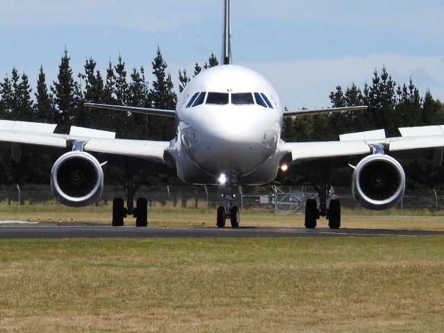 Airbus A320 (ZK-OXK)