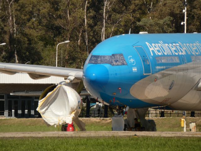 Airbus A330-200 (LV-FNJ) - 13-ABR-2021 previo redelivery