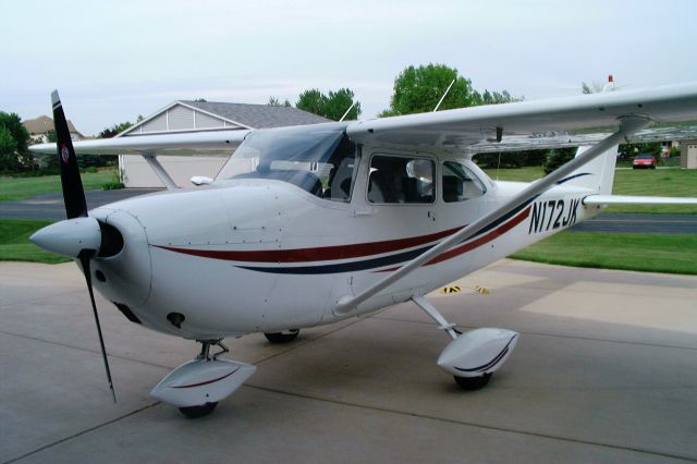 Cessna Skyhawk (N172JK) - On the hanger pad behind our house after restoration.