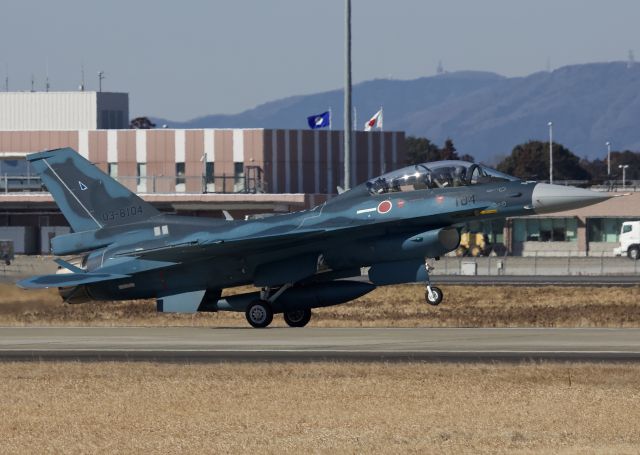 Mitsubishi F-2 (03-8104) - An unexpected but happily greeted visitor dropping into Hyakuri during my Japan trip. I was very thrilled as I didn't believe I'd have a chance to see an F-2 in the flesh on this trip! (Please view in "full" for highest image quality)