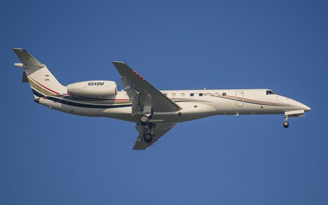 Embraer ERJ-135 (N548M) - Runway 02L arrival @KDPA 05/2018 Livery.