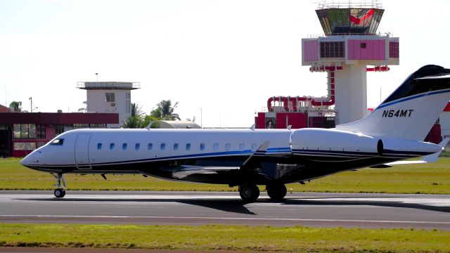 Bombardier Global Express (N64MT)