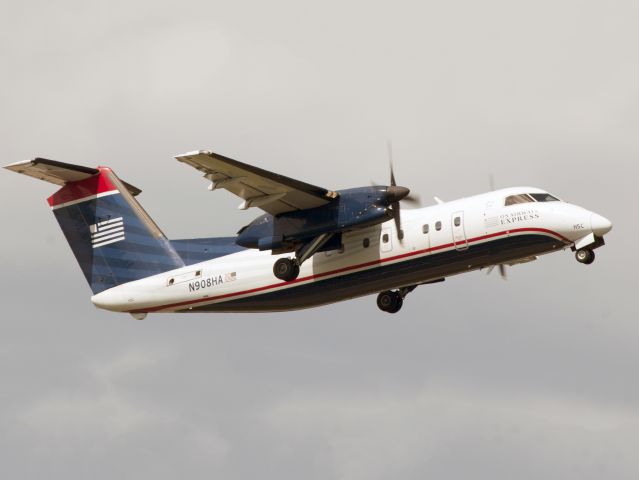 de Havilland Dash 8-100 (N908HA) - Take off runway 16.