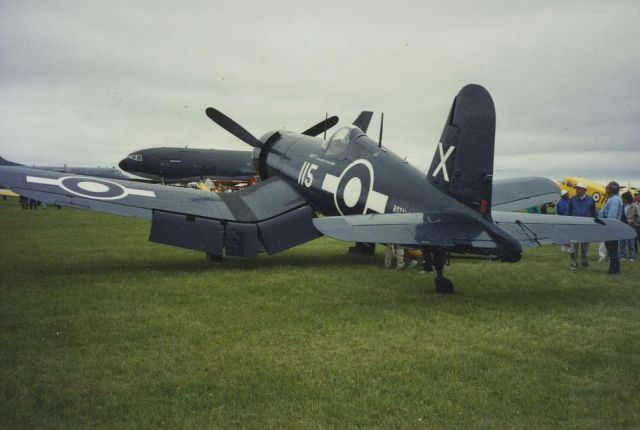 VOUGHT-SIKORSKY V-166 Corsair (C-GCWX)