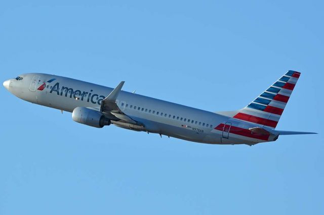 Boeing 737-800 (N978AN) - American 737-823 N978AN at Phoenix Sky Harbor International Airport on September 17, 2017.