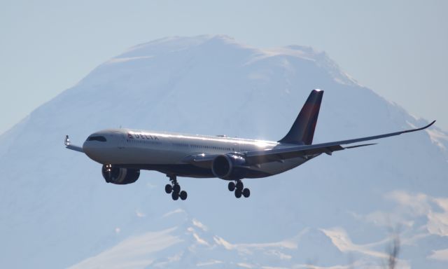 Airbus A330-900 (N407DX) - AMS-SEA   2-12-2022
