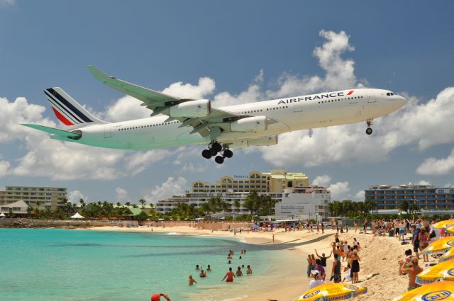 F-GLZR — - Air France A340 arriving at Saint Martin from Paris, at Princess Julianas International Airport. Maho Beach.