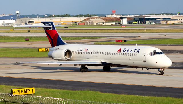 Boeing 717-200 (N954AT)