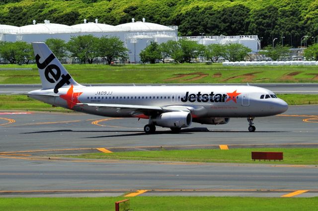 Airbus A320 (JA09JJ) - 2014