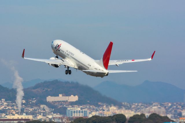 Boeing 737-800 (JA324J)