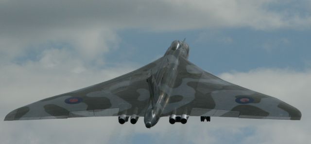 XH558 —