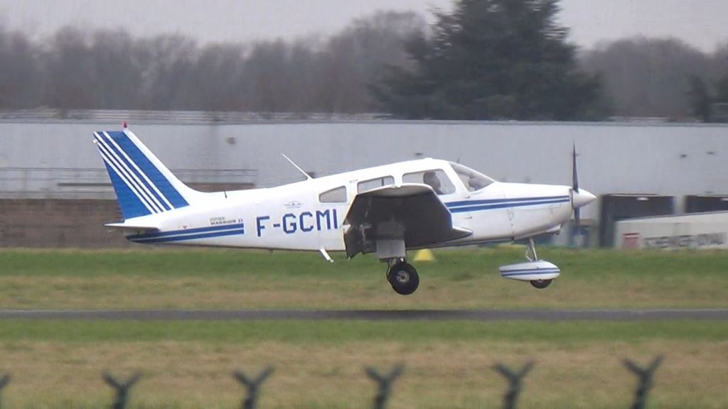 Piper Cherokee (F-GCMI)