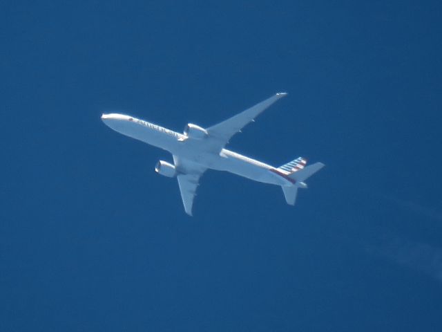 BOEING 777-300ER (N724AN)