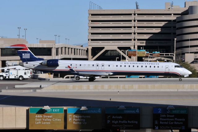 Canadair Regional Jet CRJ-900 (N922FJ)