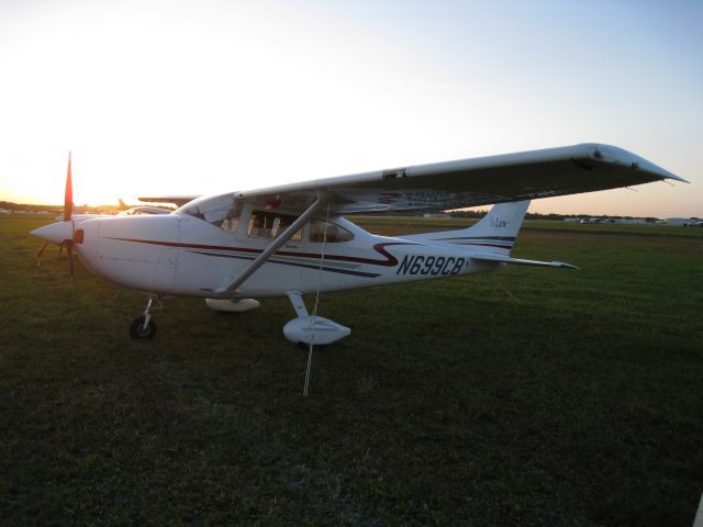 Cessna Skylane (N699CB)