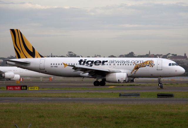 Airbus A320 (VH-VNO) - ON 13 OCT 2010