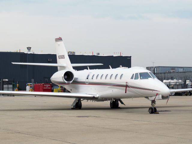 Cessna Citation Sovereign (N306QS) - Netjets.