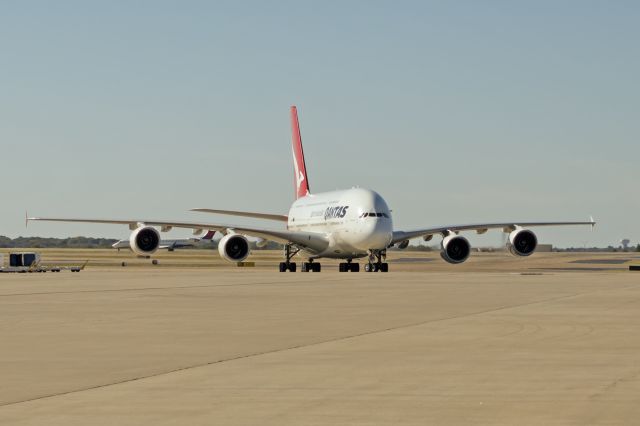 Airbus A380-800 —