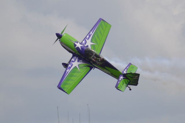 — — - Gary Ward at Marine Corps Air Station (MCAS) Beaufort Air Show, 29 April 2017