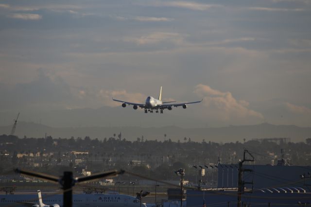 Boeing 747-400 (N452PA)