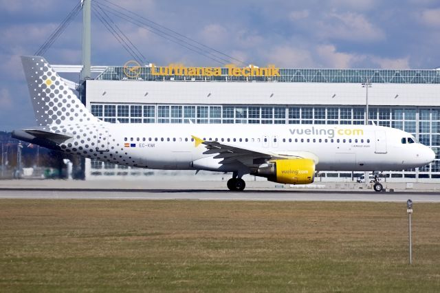 Airbus A320 (EC-KMI)