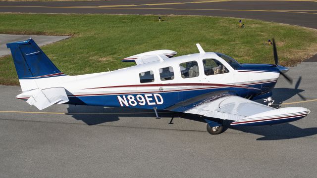 Beechcraft Bonanza (36) (N89ED) - N89ED taxiing to College Park Airport's runway 33 for a flight to Oxford VA