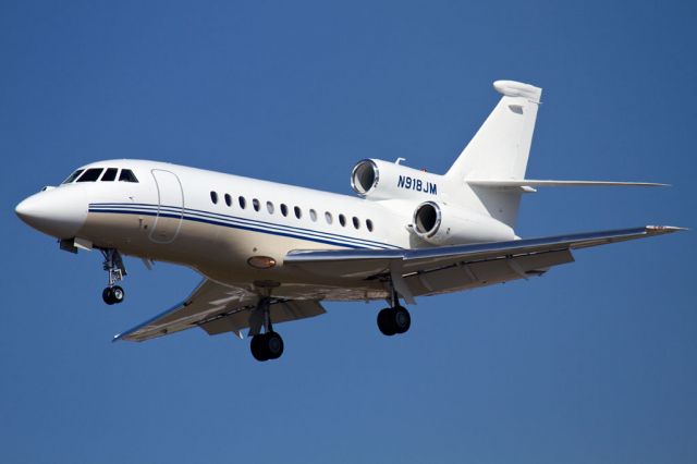 Dassault Falcon 900 (N918JM) - 999 Aviation LLC 2008 Dassault Falcon 900EX N918JM from Aspen-Pitkin County Airport (KASE) on short final to RWY 25L. [02-24-2012]