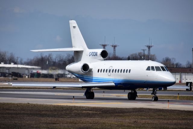 Dassault Falcon 900 (C-FDOW) - The Craig Evan Corporation (Flightexec) 