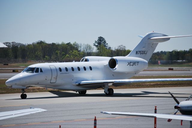 Cessna Citation X (N753XJ) - XOJET INC taxiing at KPDK - 4/6/13