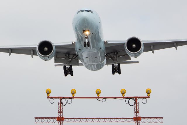 Boeing 777-200 (C-FIVK) - A good capture to start my spotting for the day, luckily as I parked my car got out and managed to snap this Air Canada 777-200 arriving from Munich!<br><br>Full Quality: <a rel="nofollow" href="a rel=nofollow href=http://www.jetphotos.net//viewphoto.php?id=7778769">http://www.jetphotos.net//viewphoto.php?id=7778769</a&gthttp://www.jetphotos.net//viewphoto.php?id=7778769">http://www.jetphotos.net//viewphoto.php?id=7778769</a>/a;