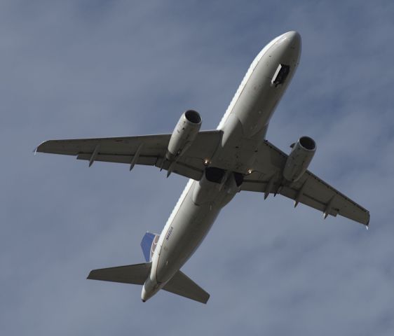 Airbus A320 (N442UA) - DEPARTED KDSMbr /Sun 10/23/22 15:54:49